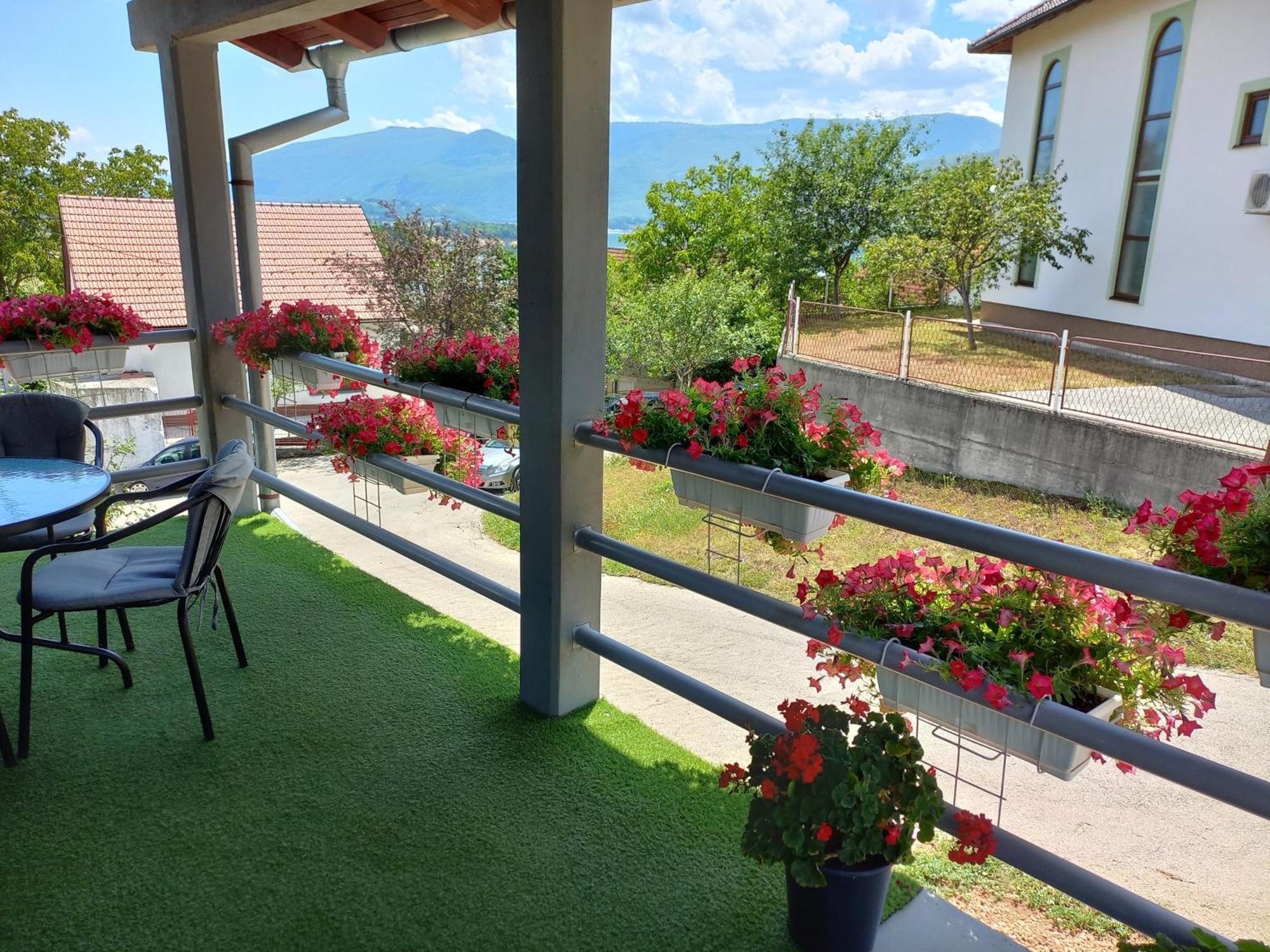 Apartman Konak Prozor エクステリア 写真
